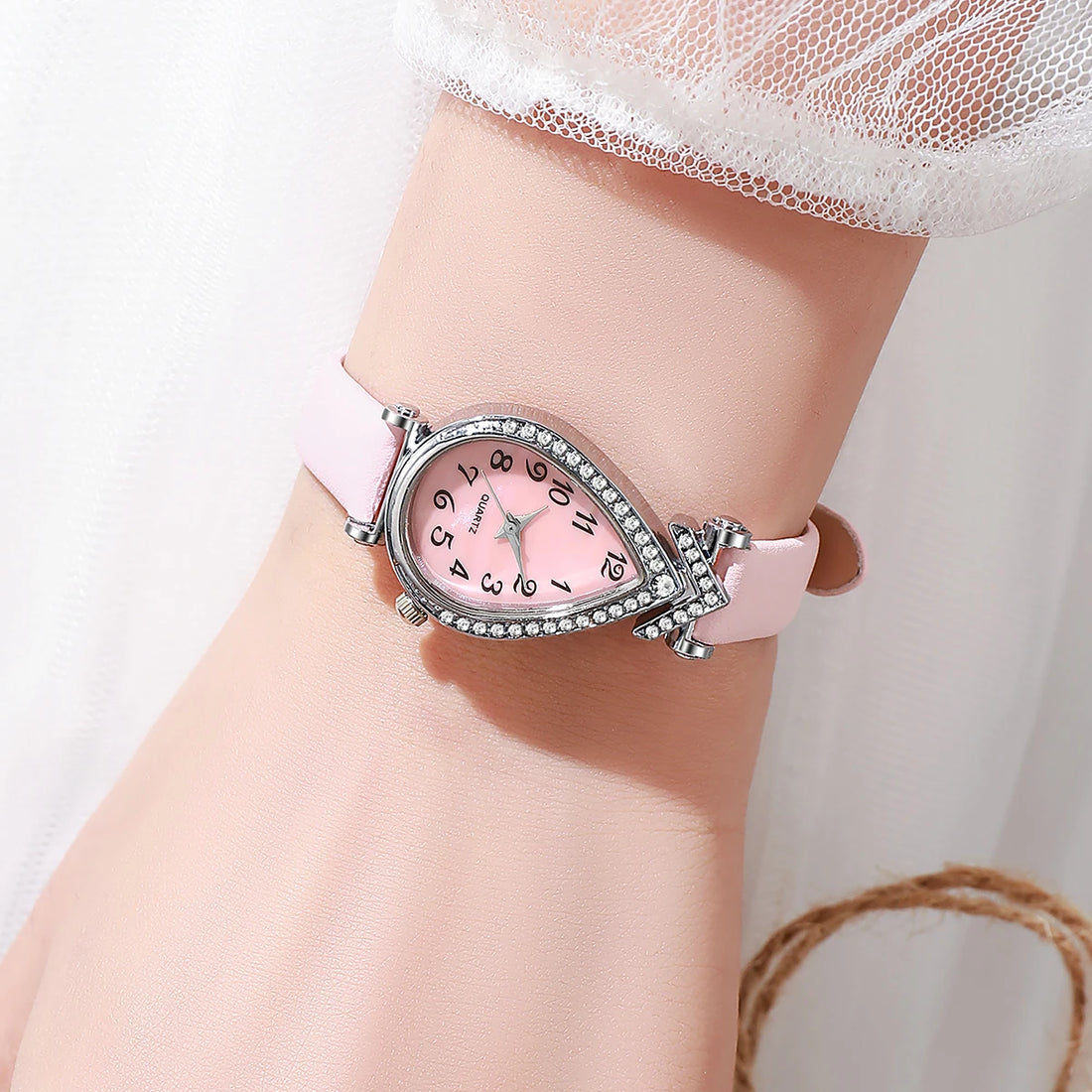 Fashion Rhinestone Women Quartz Watch Ladies Casual Leather Strap Wristwatch Girls Clock Reloj Mujer