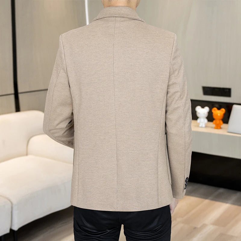 Autumn and winter new men's suits, two-button single-breasted jackets, men's casual business wear, formal wear, and men's suits