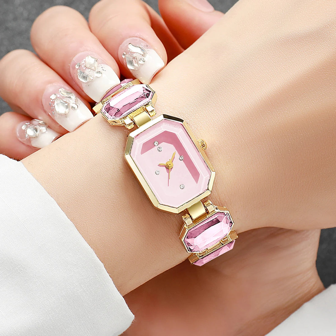 Fashion Rectangle Dial Women Watch Elegant Ladies Quartz Wrist Watches Girls Clock Reloj Hombre（Without Box）
