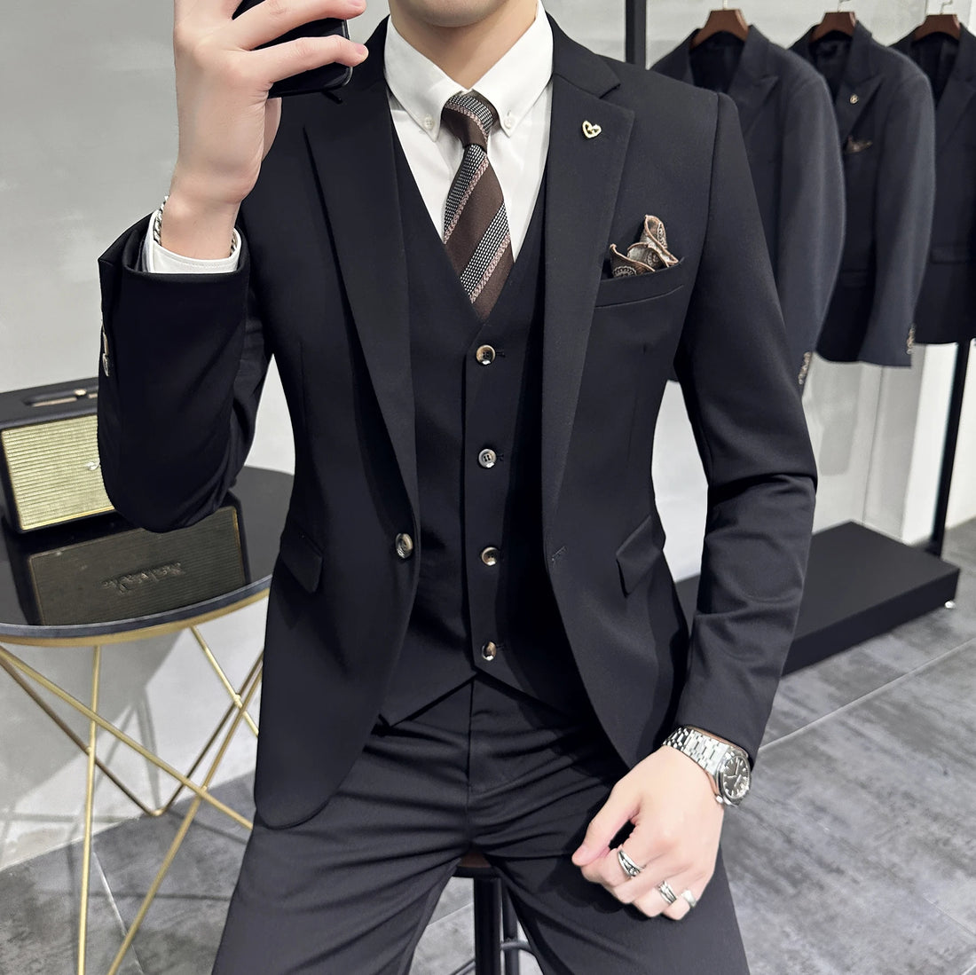High-quality fabric men's suit set, one-button, fashionable and stylish three-piece suit set, British casual three-piece suit se