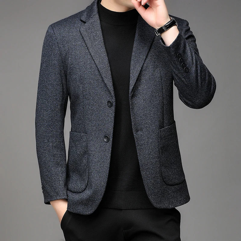 A stylish and versatile young and middle-aged man's mulberry silk business casual fashion single piece in autumn