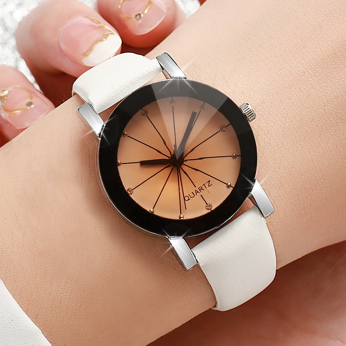 2PCS Fashion Women's Watches Rhinestone Dial Quartz Watch Casual Leather Band Wristwatches（Without Box）