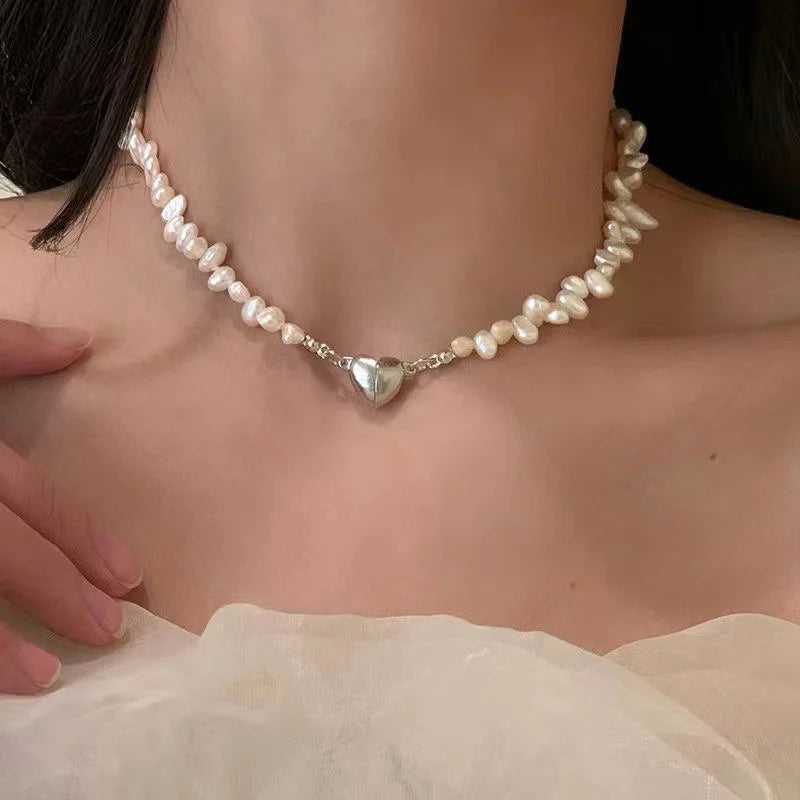 Korean Fashion Pearl Chain Choker Necklace for Women Girls 2022 Trend Jewelry Heart Pendant Necklace Bridal Engagement