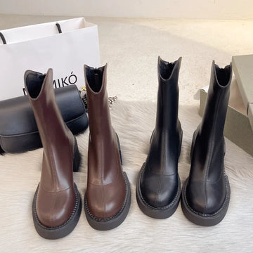 Winter British style fashion boots for men and women, thick and warm short boots with thick soles and plush lining, model 2025.