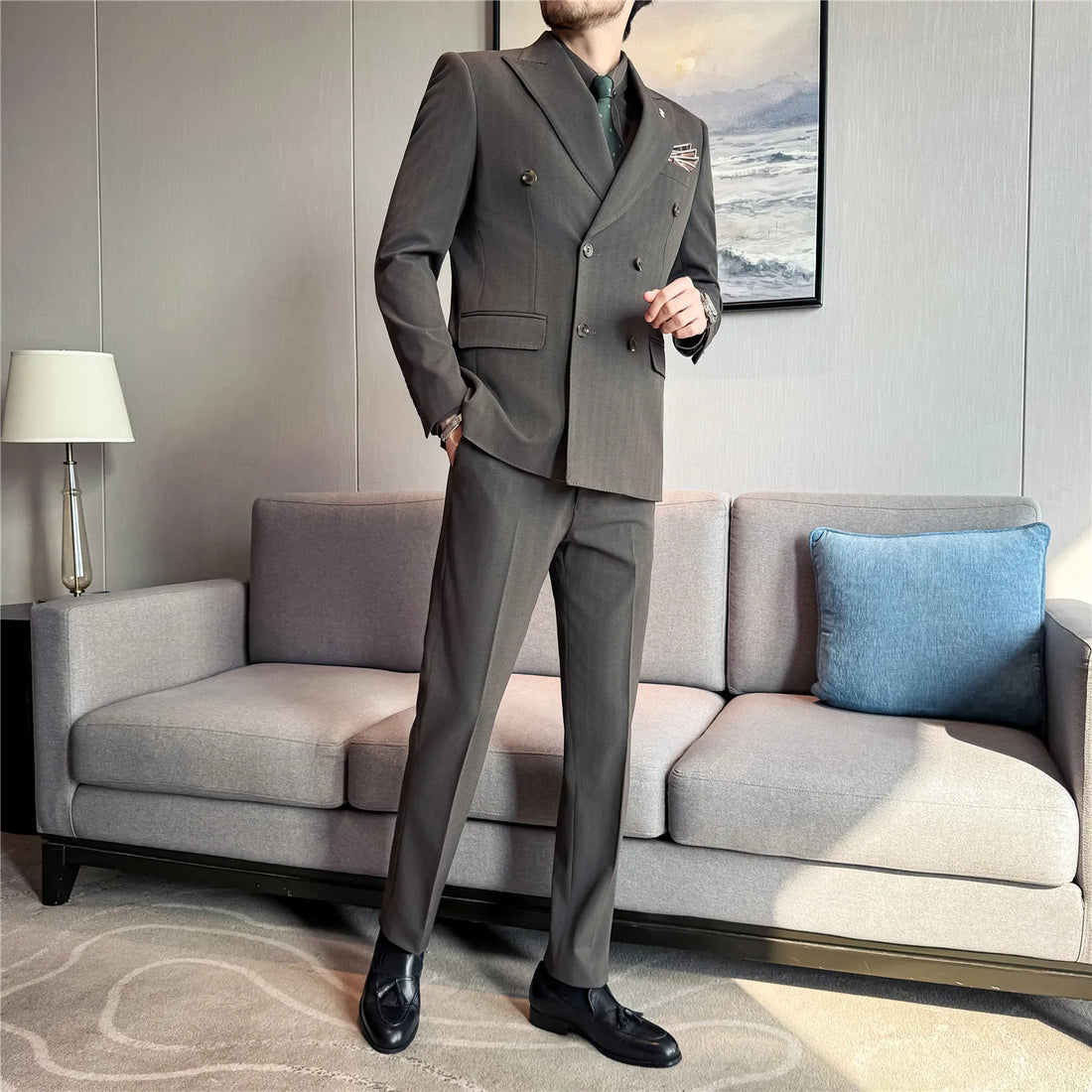 High-end men's fashionable, cool and casual dark striped woven high-end double-breasted suit three-piece suit