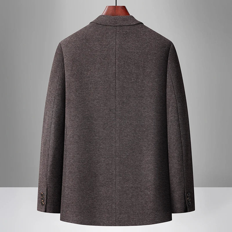 The new men's wool suit for the autumn and winter of 2025 is crisp, fashionable, cool and versatile, and is a trendy suit jacket