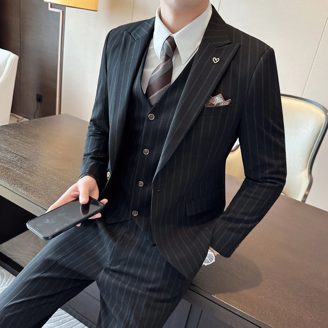2025 Men's Slim Fit Three-Piece Striped Suit Korean-Style Wedding Business Casual Fashionable Versatile Cool