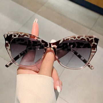 Cat Eye Vintage Sunglasses - Retro Mirror Gradient Shades, Outdoor