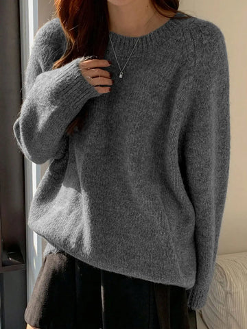 women's round neck solid color ribbed long sleeved simple, loose, lazy and fashionable woolen pullover top