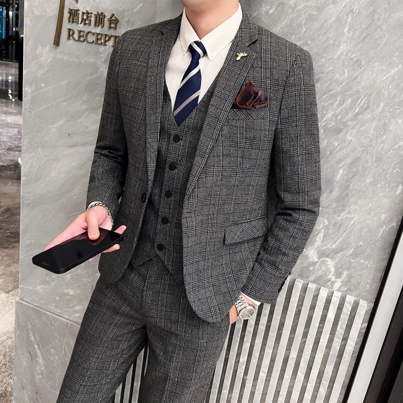 2023 Men's British Fashion Three-piece Set Slim Fit Suit Vest Trousers Ensemble Handsome Trendy All-in-one Banquet Blaze