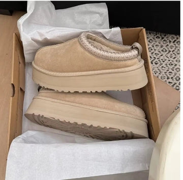 Snow Boots Women Sheepskin Leather Fur Winter Boots Shearling Platform Snow Boots Designer Shoes Tazz Slippers Keep Warm Shoes