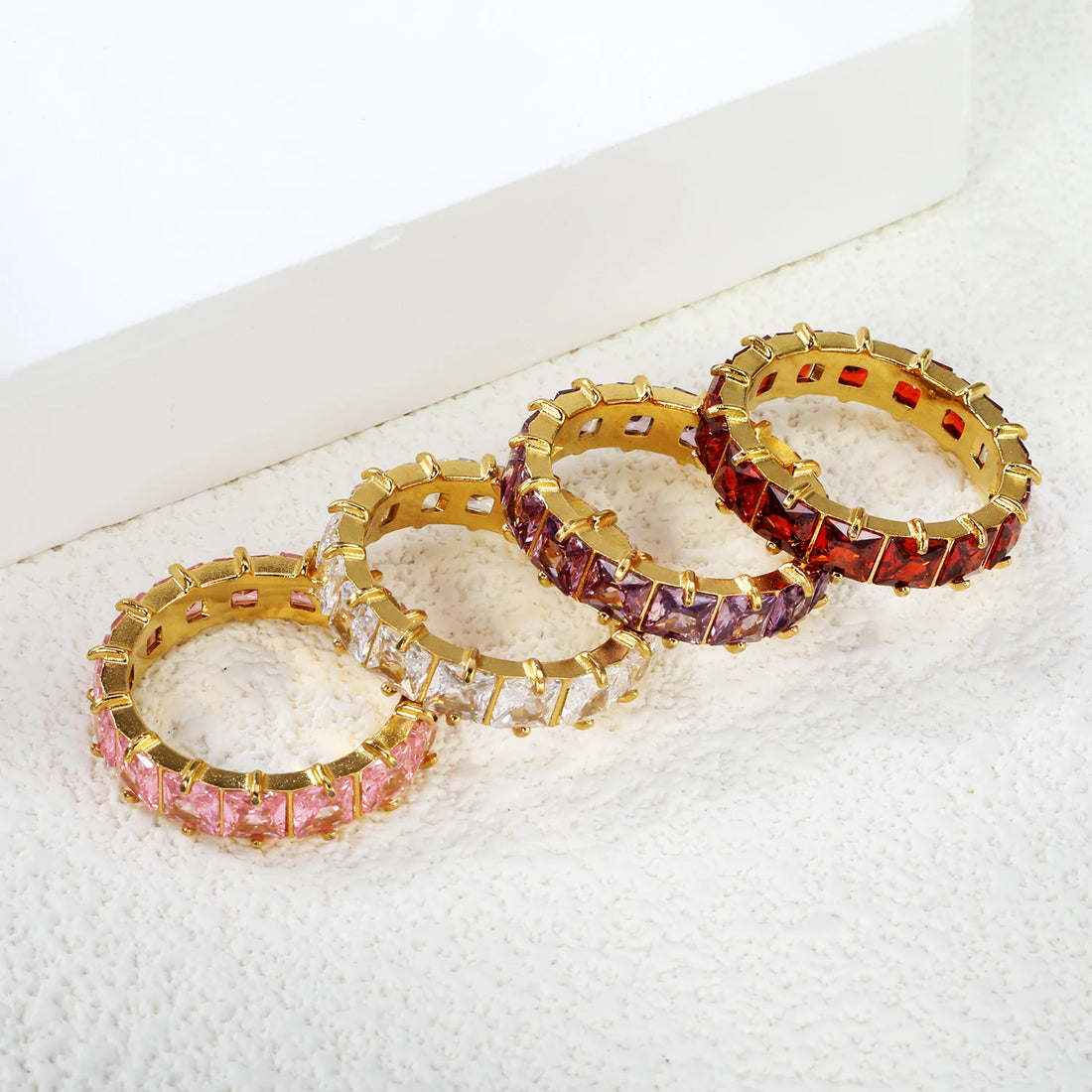 Sweet and Cute Girls' Rings Square Zircon Single Rings Stainless Steel Gold-plated Jewelry, Versatile And Gentle Accessories