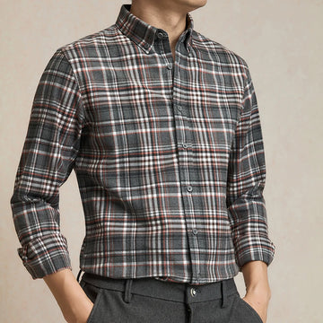 This is a high-quality, fashionable and stylish long-sleeved men's shirt with a double-sided brushed cotton check pattern, new a