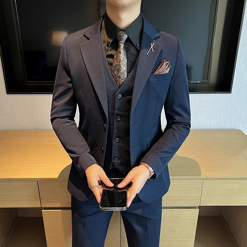 2024 High quality (suit + vest + trousers) Stylish and handsome casual wedding suit Business suit three-piece genuine