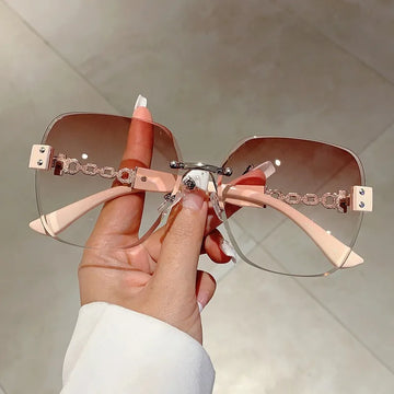 Unisex Sunglasses 2025 New Borderless Metal Chain Simple Fashionable Cool Versatile Luxury Brand High Quality Popular Sunglasses