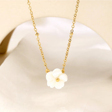 Light Luxury Elegant Women's Stainless Steel Flower, Natural Crystal Pendant Necklace Charm Romantic jewelry