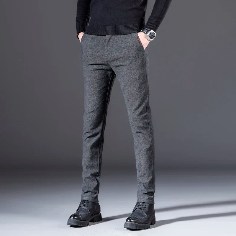 In the autumn of 2025, men's casual pants are slimming, fashionable, cool and versatile. Solid straight-leg Korean-style busines